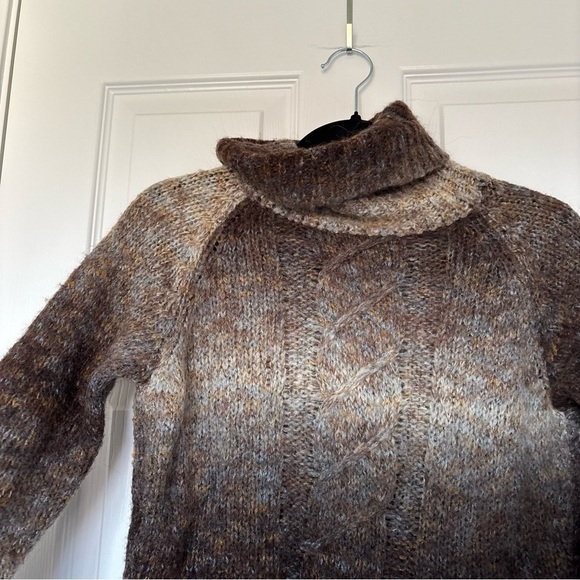 Elisabetta Collection Ombre Cable Knit Brown Tan Turtle Neck Sweater Size Small - Picture 5 of 8